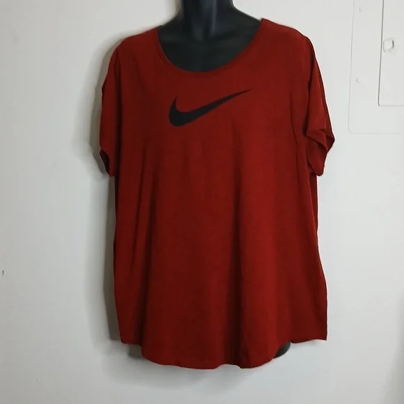 Nike dri-fit red logo tee shirt size 2XL - Picture 1 of 11